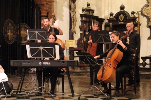 Sancta Mundus Cantat