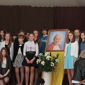 W Łowiczu po raz 15. zorganizowano Papieski Konkurs Recytatorski