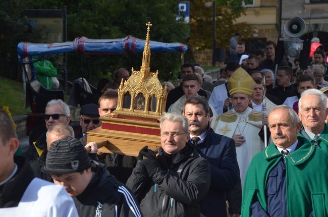 Procesja z relikwiami bł. Wincentego