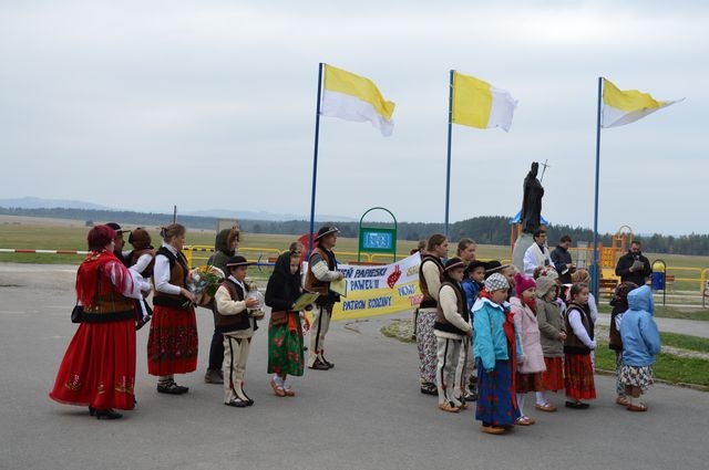 Dzień Papieski na nowotarskim lotnisku