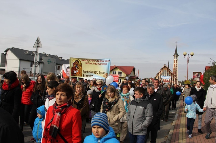 VII Diecezjalny Marsz dla Życia i Rodziny w Brzesku