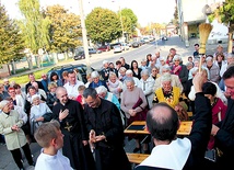 Klub jest otwarty od poniedziałku do piątku od 11.00 do 16.00. Aktualne informacje na portalu społecznościowym Fb – Przystań za Wartą