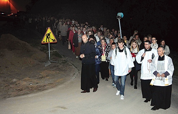  Za rodziny i synod modliło się około 500 osób