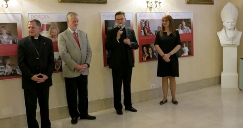 Wystawę, której wernisaż odbył się 8 października, można oglądać w Rzymie do 23 października