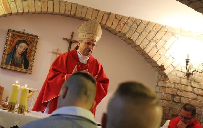 Bierzmowanie w Areszcie Śledczym w Międzyrzeczu