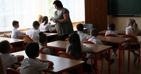 77 tys. osób świętuje w stolicy