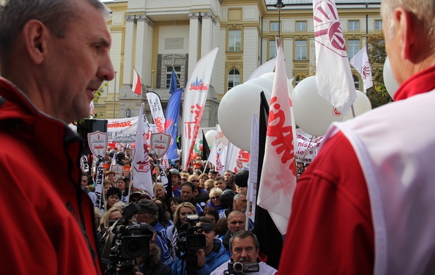 Związkowcy nie chcieli rozmawiać z minister edukacji, która do nich przyszła