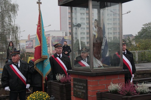 Różaniec na dworcu kolejowym