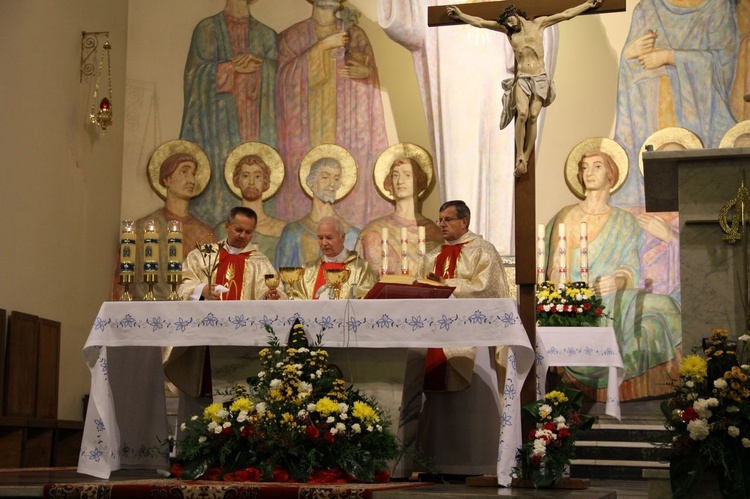 Nadanie imienia bł. Karoliny Zespołowi Szkół Katolickich w Tarnowie