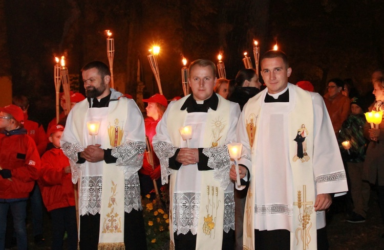 Procesja fatimska w Oleśnie