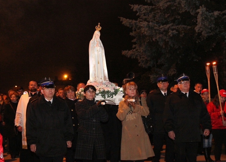 Procesja fatimska w Oleśnie