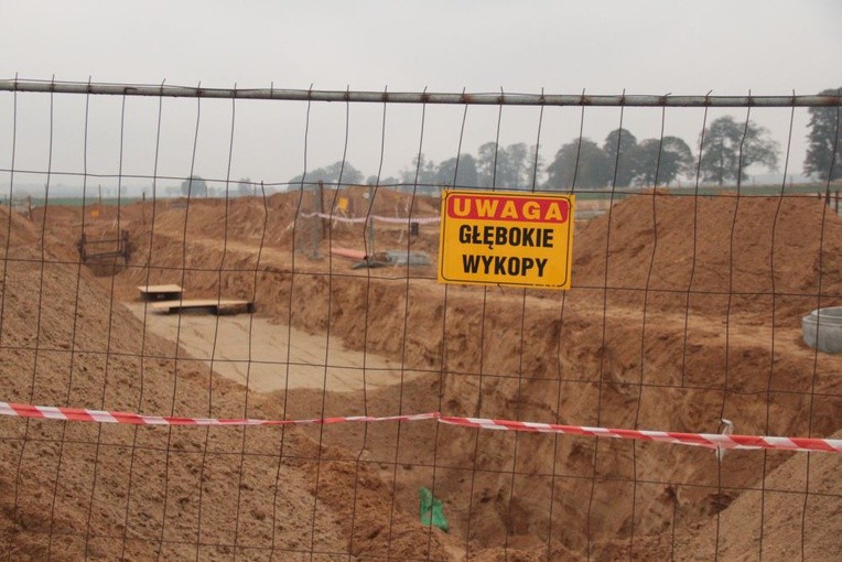 Pierwsza łopata pod budowę "Mubei"