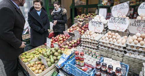 8 złotych dziennie mniej