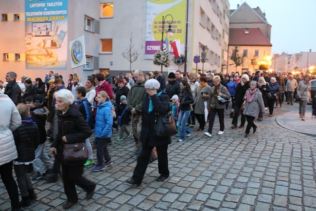 Mieszkańcy Trzebnicy kochają św. Jadwigę (2015)