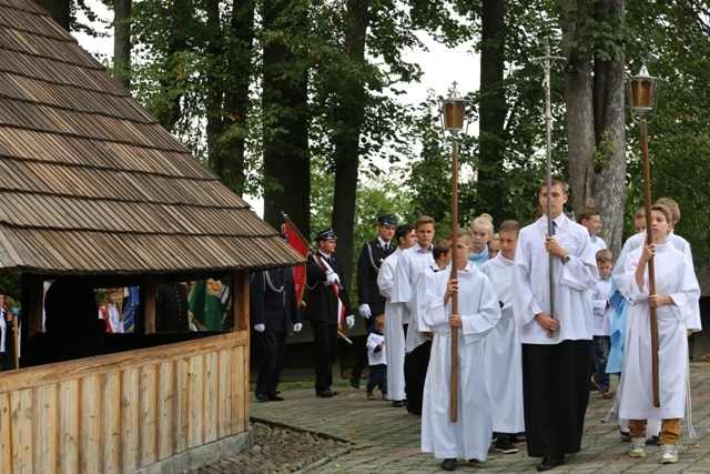 Jubileusz krzyża na wzgórzu w Starej Wsi