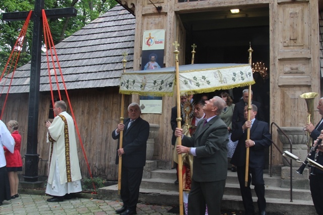 Jubileusz krzyża na wzgórzu w Starej Wsi