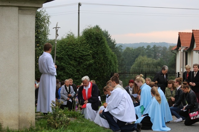 Jubileusz krzyża na wzgórzu w Starej Wsi