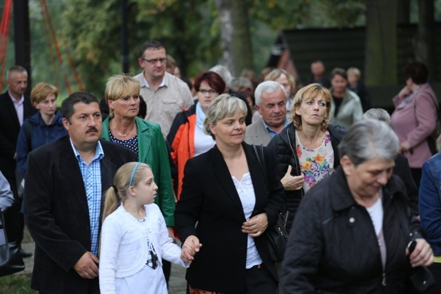 Jubileusz krzyża na wzgórzu w Starej Wsi