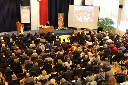 VIII Forum Ruchów i Stowarzyszeń Katolickich. Konferencje