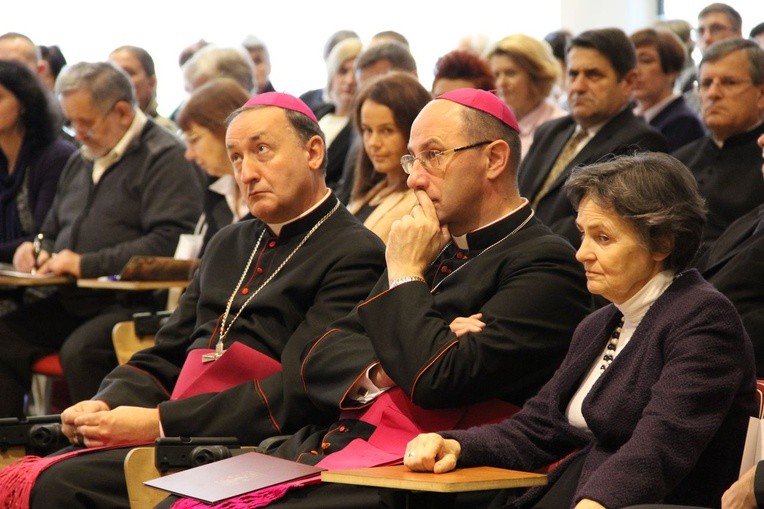 VIII Forum Ruchów i Stowarzyszeń Katolickich. Konferencje