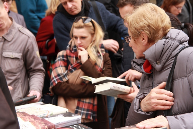 Promocja książki ks. Hellera