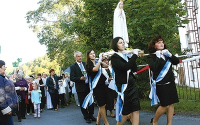 Wójtowice. Wizycie Maryi towarzyszyły niecodzienne wydarzenia,  które ich uczestnicy odebrali w sposób duchowy