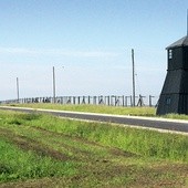 Co kilkaset metrów były punkty obserwacyjne, obsadzone przez Niemców