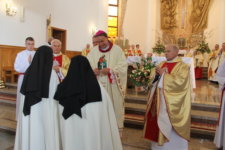 Konsekracja kościoła w Mielcu-Rzochowie