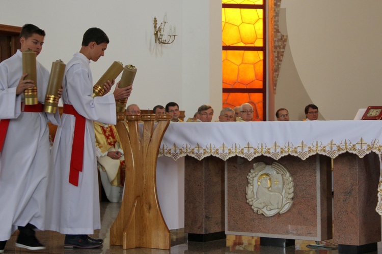 Konsekracja kościoła w Mielcu-Rzochowie