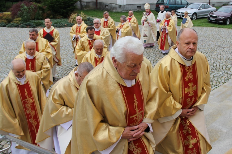 Konsekracja kościoła w Mielcu-Rzochowie