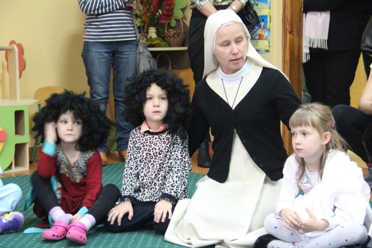 Tydzień Misyjny w łowickim przedszkolu diecezjalnym