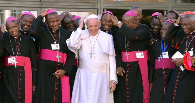 Synod pracuje nad dokumentem końcowym