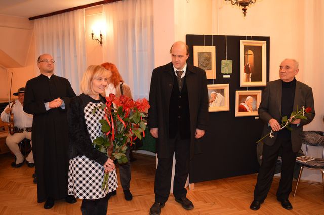 Jan Paweł II w twórczości profesorów "Kenara"