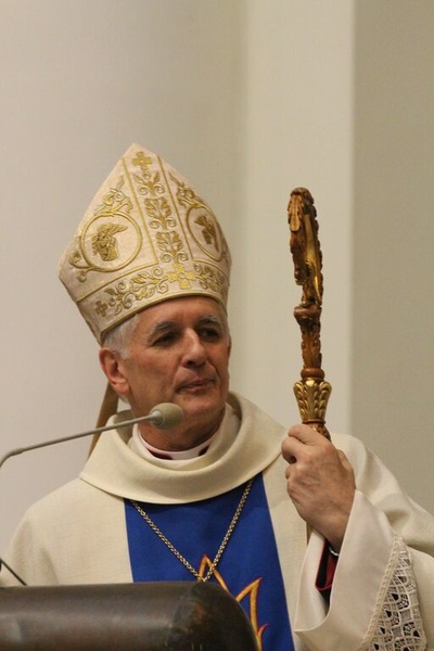 Żywy Różaniec w archikatedrze