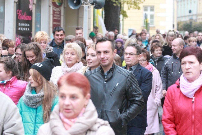 Złotoryjskie świętych marszowanie