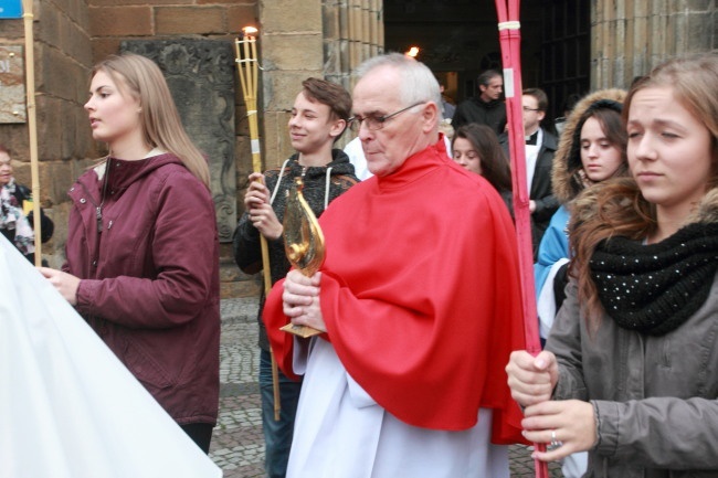 Złotoryjskie świętych marszowanie