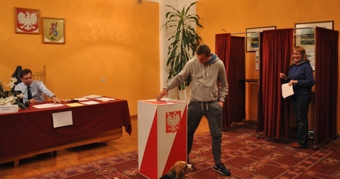 W opolskim też PiS przed PO