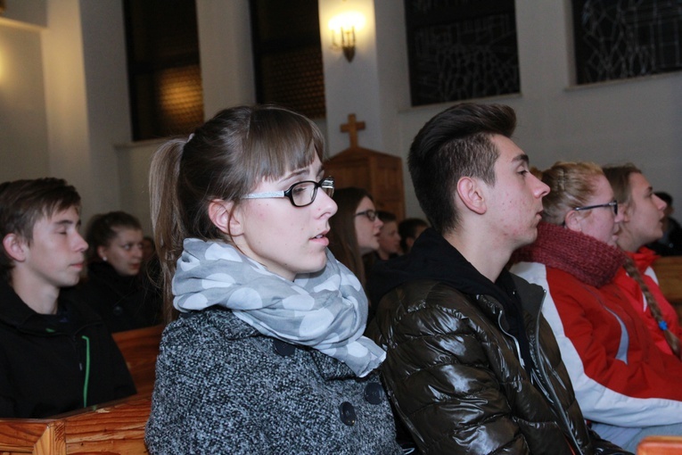 Czuwanie młodzieży w Świebodzinie