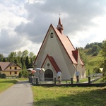 Kościoły i kaplice parafii Jurków