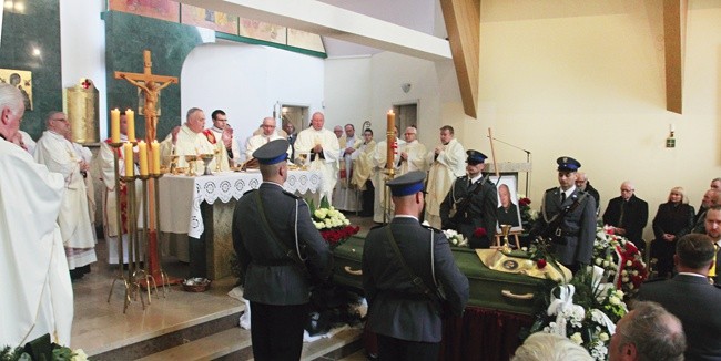 Msza św. pogrzebowa w kościele pw. św. Judy Tadeusza