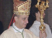 Abp Fisichella potępia mord