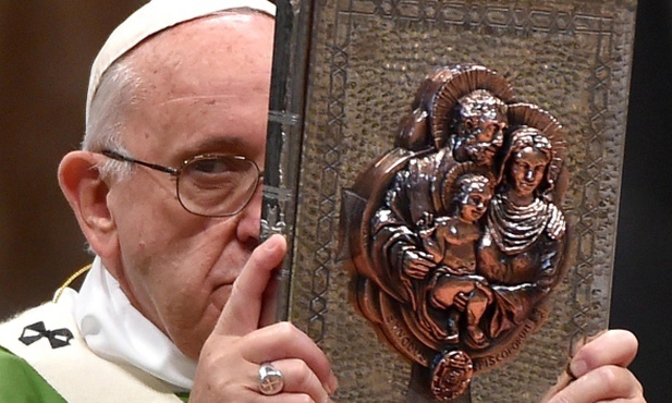 Synod: Trzy trudne paragrafy