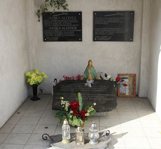 Setka zabytkowych płyt