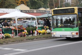 Na cmentarz lepiej autobusem