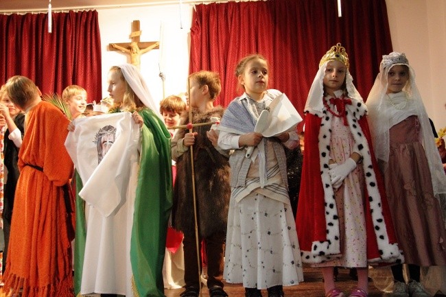 Korowód świętych na Piaskach Nowych - prezentacja konkursowa