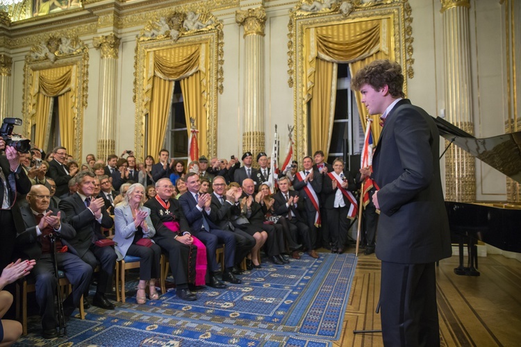 Odznaczenia dla zasłużonych na rzecz Polonii we Francji