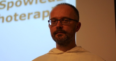 Ksiądz to nie terapeuta