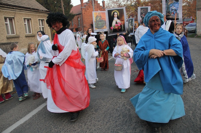 Korowód świętych w Sulęcinie