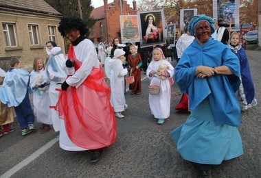 Korowód świętych w Sulęcinie