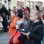 Marsz Świętych na ulicach Opola